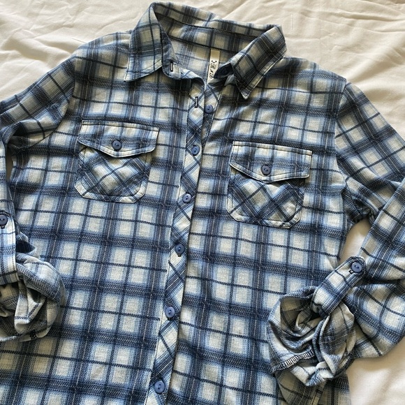Women’s Plaid Button Down - Picture 2 of 5